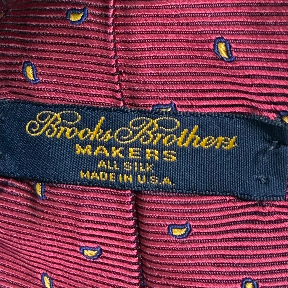 Brooks Brothers Tie Mens One Size Burgundy Silk Paisley Ribbed Made In USA